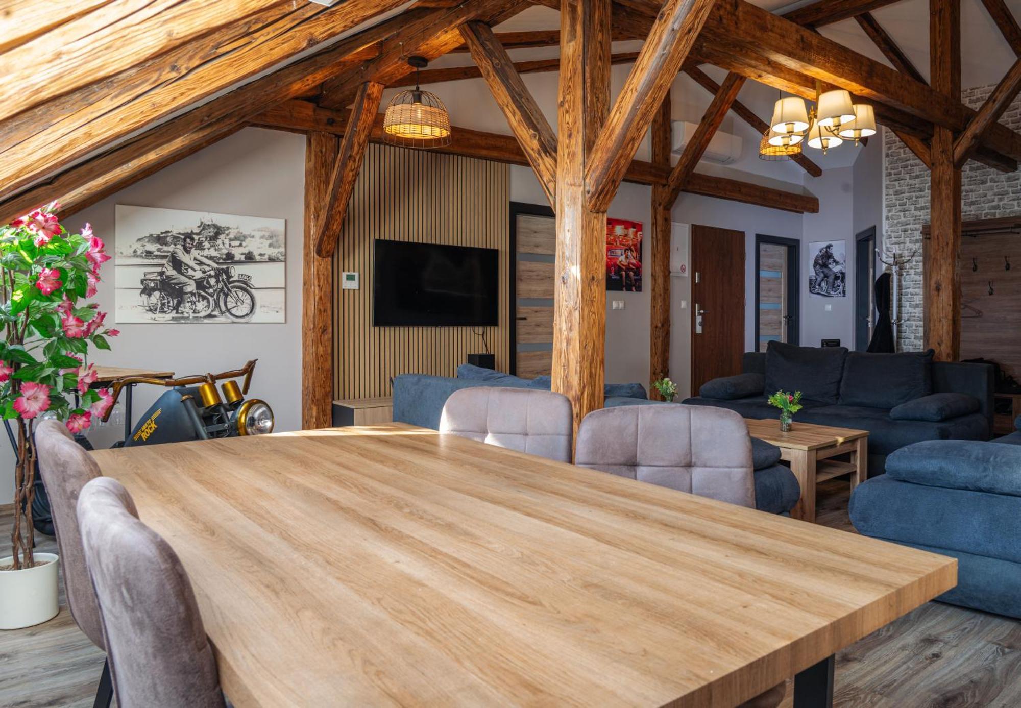 Apatman Fellini House Apartment Trencin Ngoại thất bức ảnh