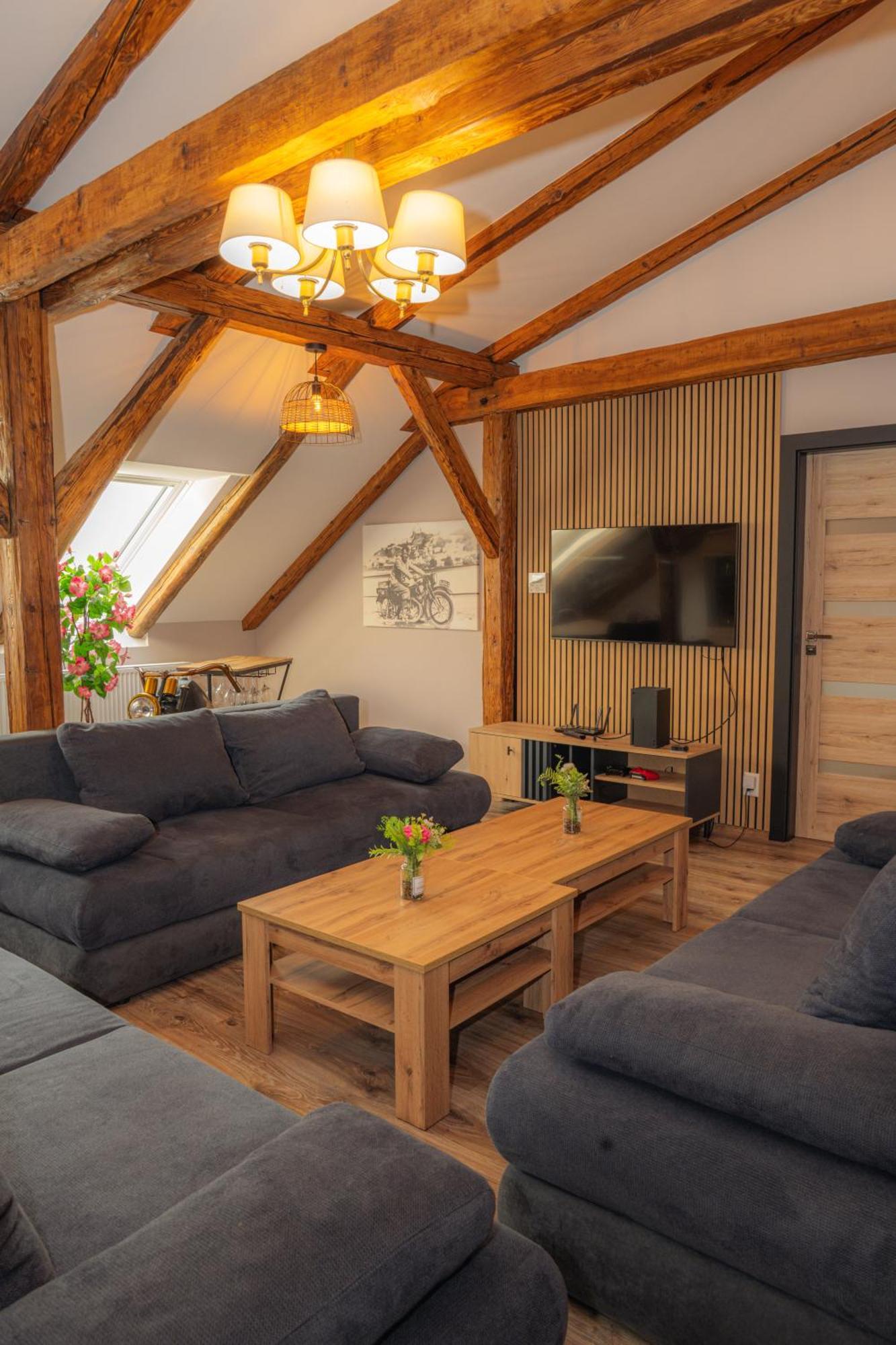 Apatman Fellini House Apartment Trencin Ngoại thất bức ảnh