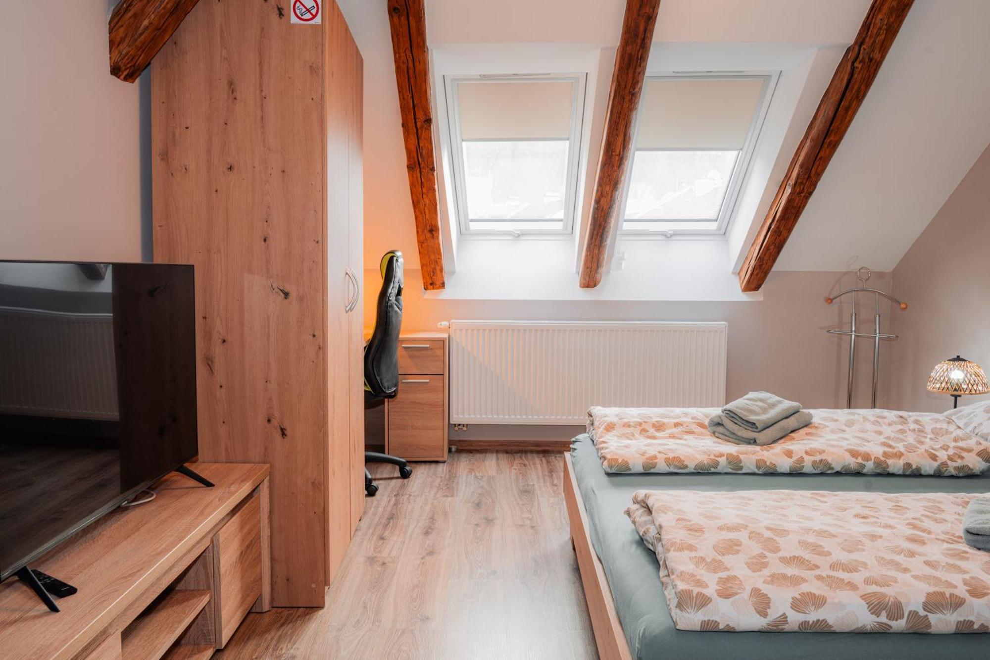 Apatman Fellini House Apartment Trencin Ngoại thất bức ảnh