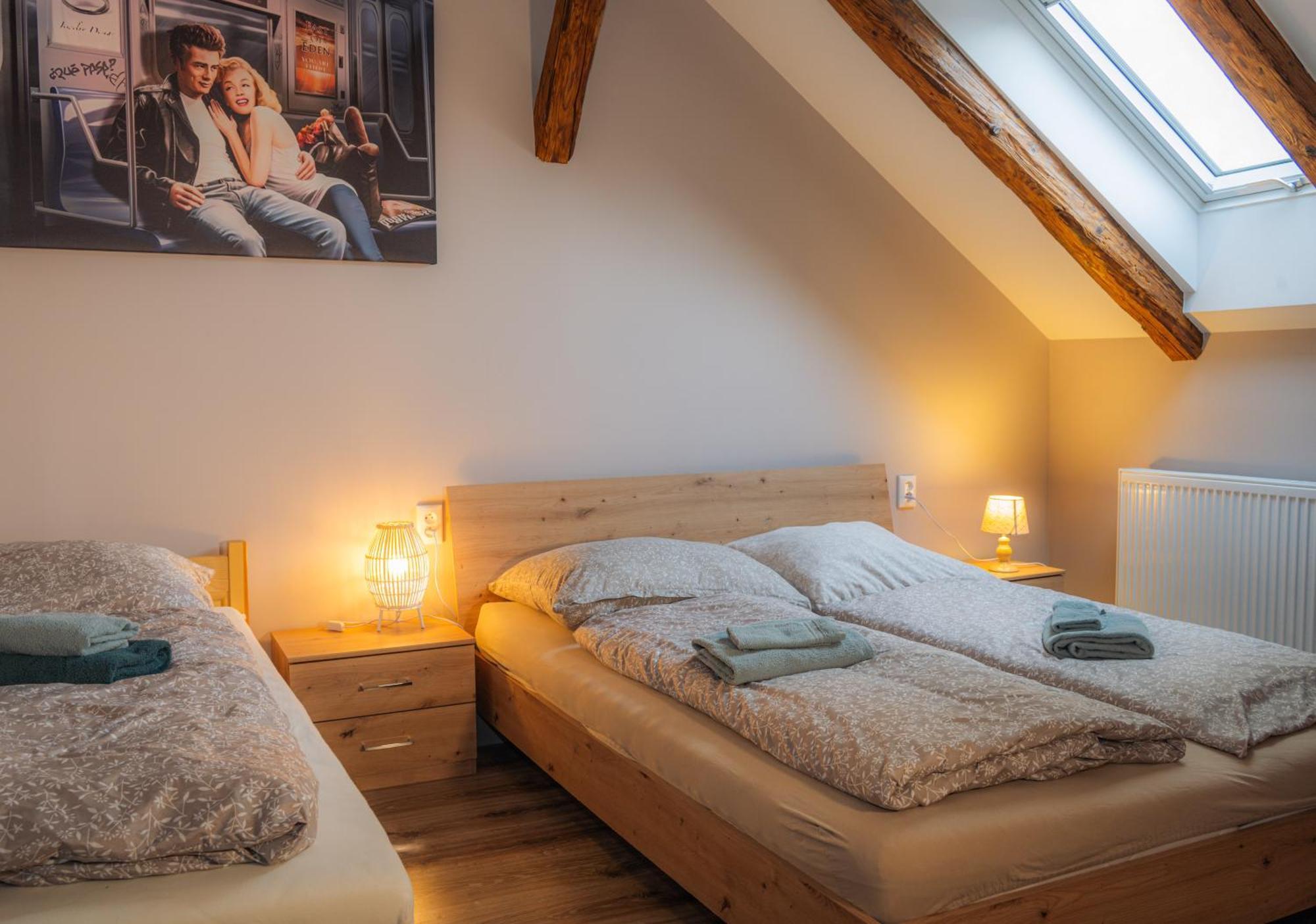 Apatman Fellini House Apartment Trencin Ngoại thất bức ảnh