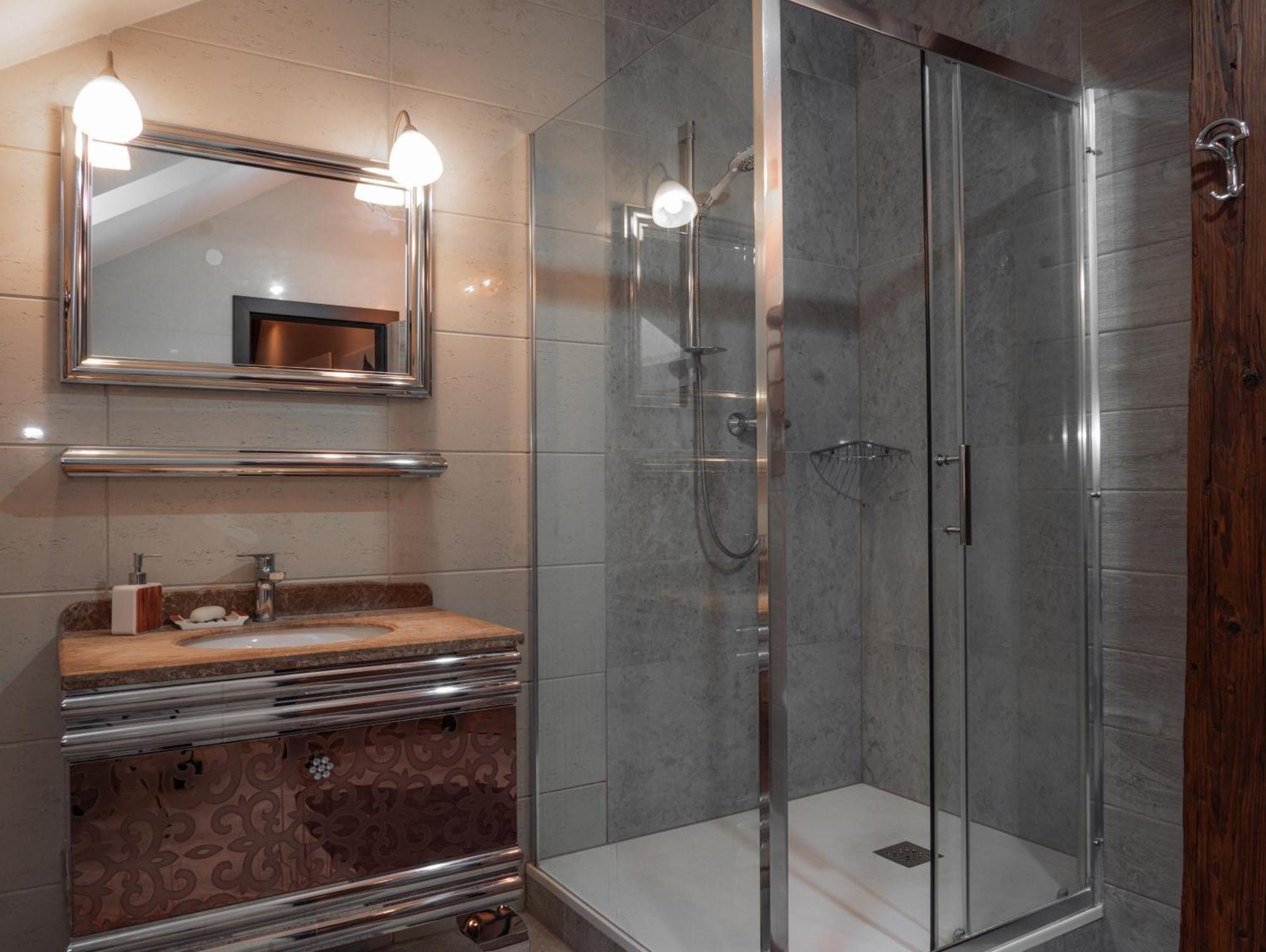 Apatman Fellini House Apartment Trencin Ngoại thất bức ảnh