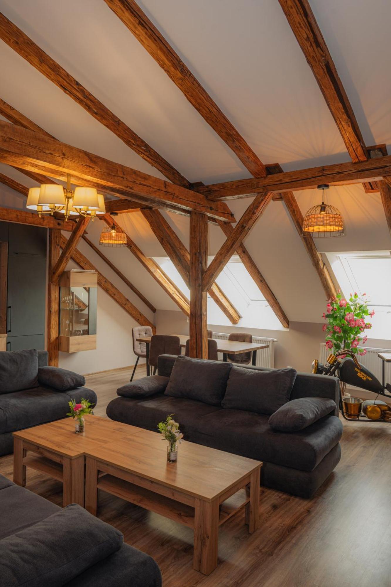 Apatman Fellini House Apartment Trencin Ngoại thất bức ảnh